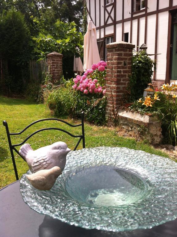 La Maison De La Plage - La Cerisaie Bed and Breakfast Honfleur Exterior foto